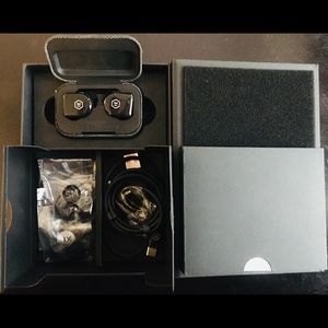 True Wireless Earphones MW07Go